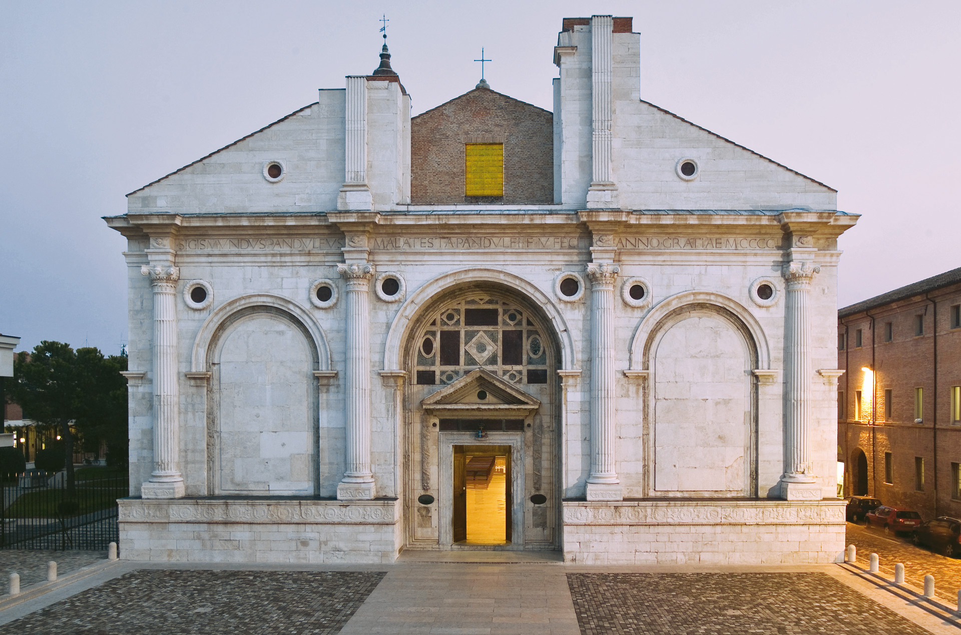 Il Tempio Malatestiano a Rimini. | Riminidamare